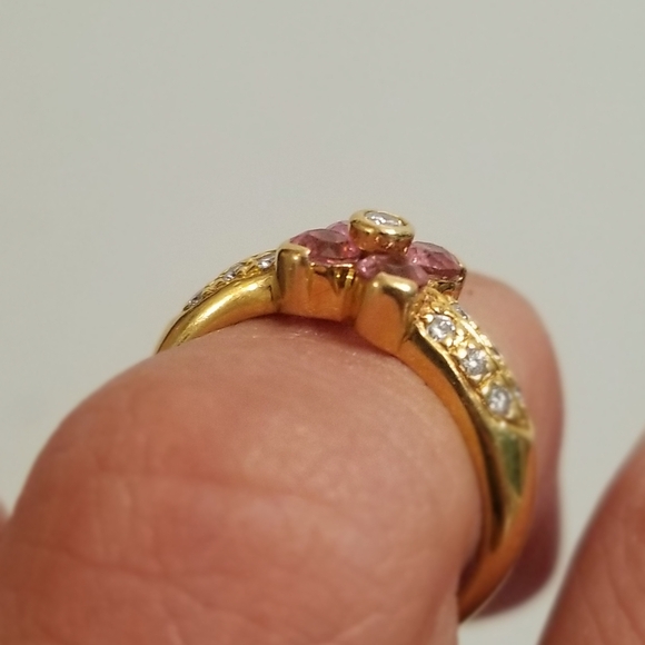 sale 18k natural ruby diamond flower gold ring - Picture 7 of 16